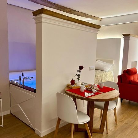 Elena'S Suite ซูตรี ภายนอก รูปภาพ